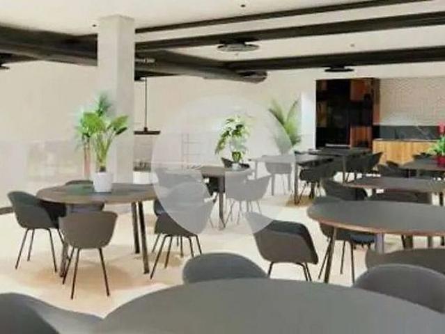 Oficina en alquiler en calle De Josep Argemí, Esplugues de Llobregat, de 735 m² por 11.025