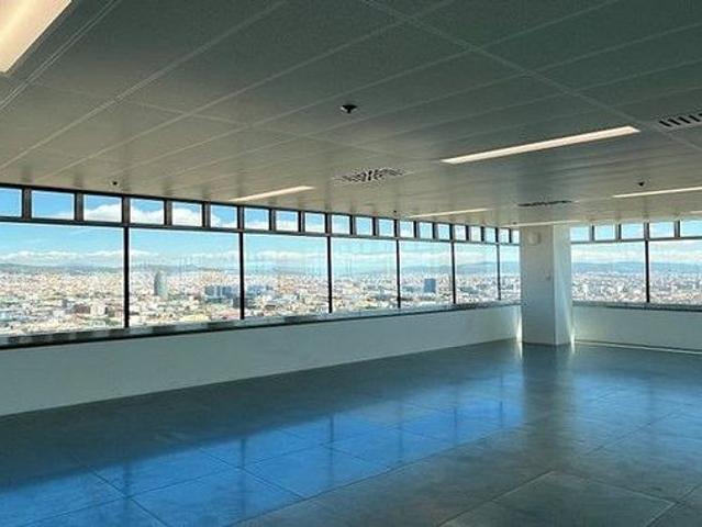 Oficina en alquiler en calle De la Marina, Barcelona, de 571 m² por 13.704