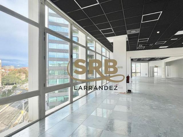 Oficina en alquiler en calle De la Llacuna, Barcelona, de 618 m² por 10.528