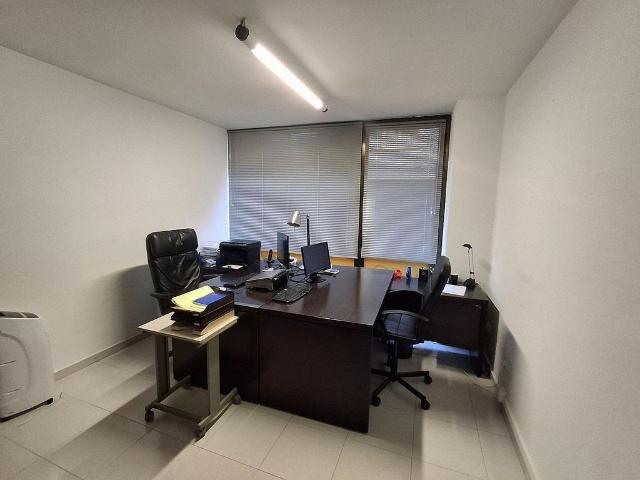 Oficina en alquiler en calle De L'aigüeta, Andorra la Vella, de 10 m² por 450