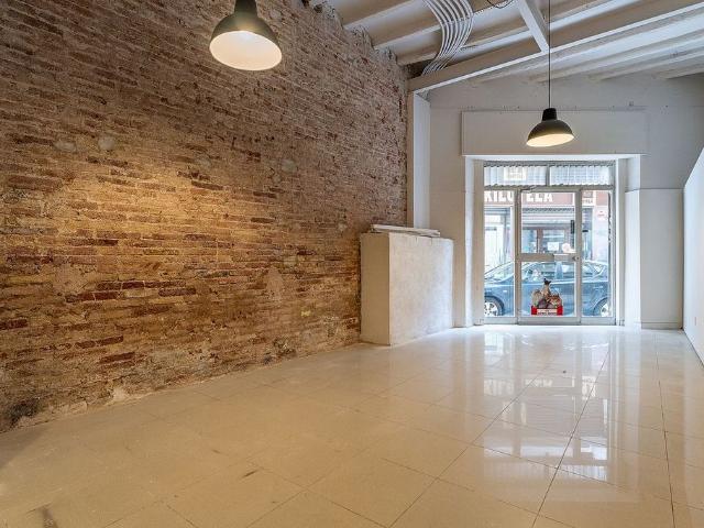 Oficina en alquiler en calle De L'amargura, Reus, de 60 m² por 550
