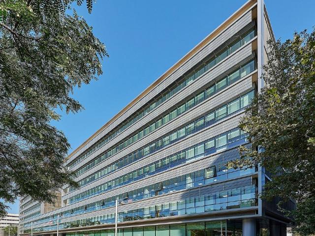 Oficina en alquiler en calle De Llull, Barcelona, de 557 m² por 10.861