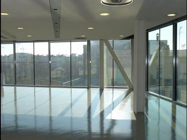 Oficina en alquiler en calle De Pujades, Barcelona, de 168 m² por 2.450