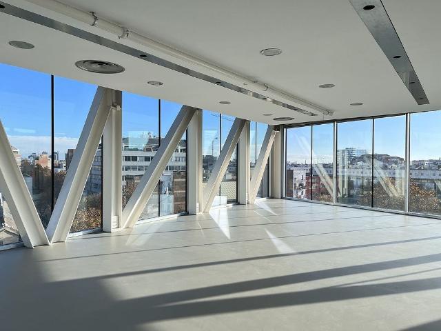 Oficina en alquiler en calle De Pujades, Barcelona, de 168 m² por 2.850