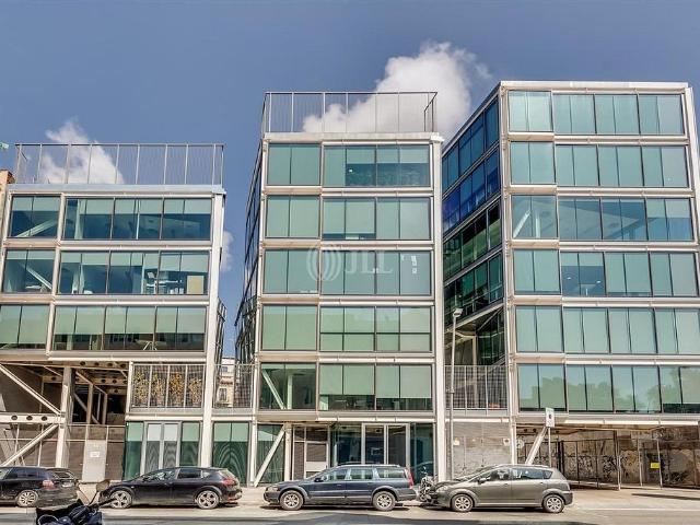 Oficina en alquiler en calle De Pujades, Barcelona, de 570 m² por 9.170
