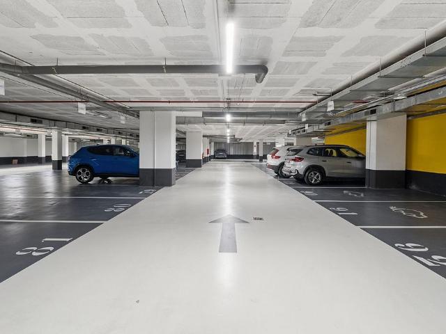 Oficina en alquiler en calle De Pallars, Barcelona, de 2.265 m² por 48.343