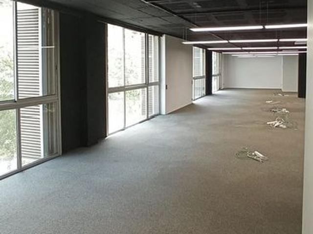 Oficina en alquiler en calle De Pau Claris, Barcelona, de 242 m² por 5.733