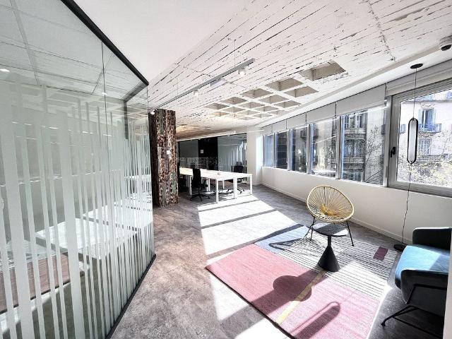 Oficina en alquiler en calle De Pau Claris, Barcelona, de 20 m² por 1.400