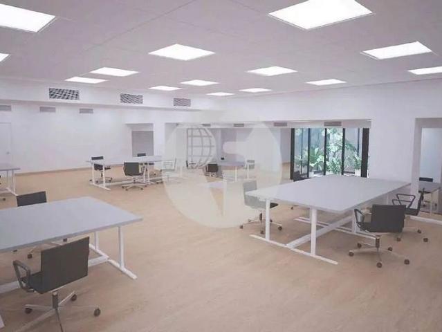 Oficina en alquiler en calle De Pau Claris, Barcelona, de 667 m² por 12.006