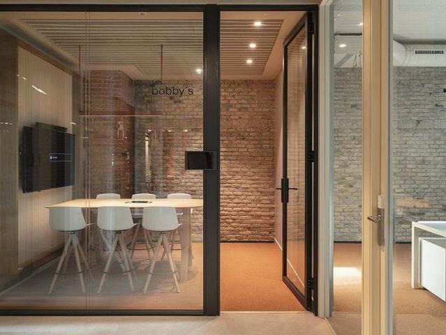 Oficina en alquiler en calle De Pau Claris, Barcelona, de 70 m² por 10.000
