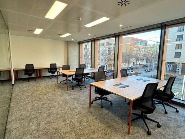 Oficina en alquiler en calle De Pere IV, Barcelona, de 25 m² por 4.000