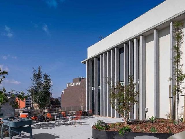 Oficina en alquiler en calle De Pere IV, Barcelona, de 700 m² por 36.000