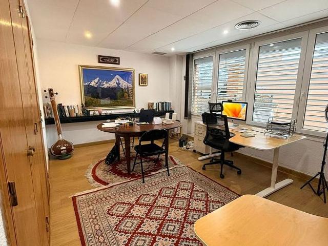 Oficina en alquiler en calle De Plató, Barcelona, de 68 m² por 1.490