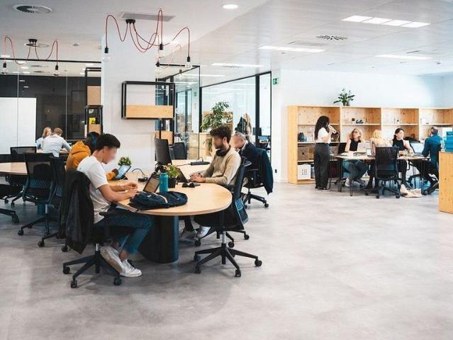 Oficina en alquiler en calle De Ramon Turró, Barcelona, de 48 m² por 4.200