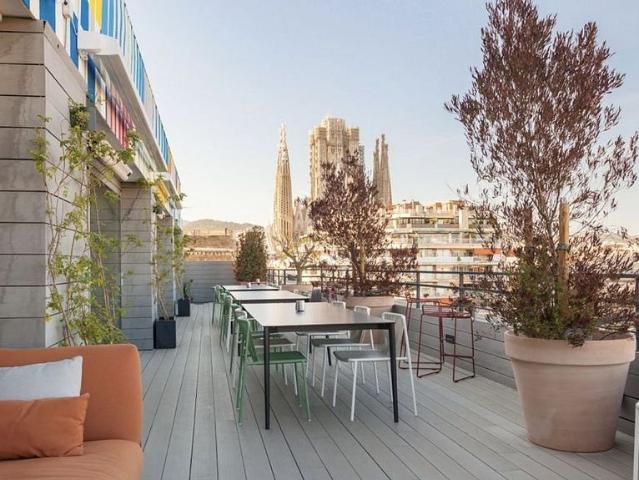 Oficina en alquiler en calle De Sardenya, Barcelona, de 39 m² por 4.800