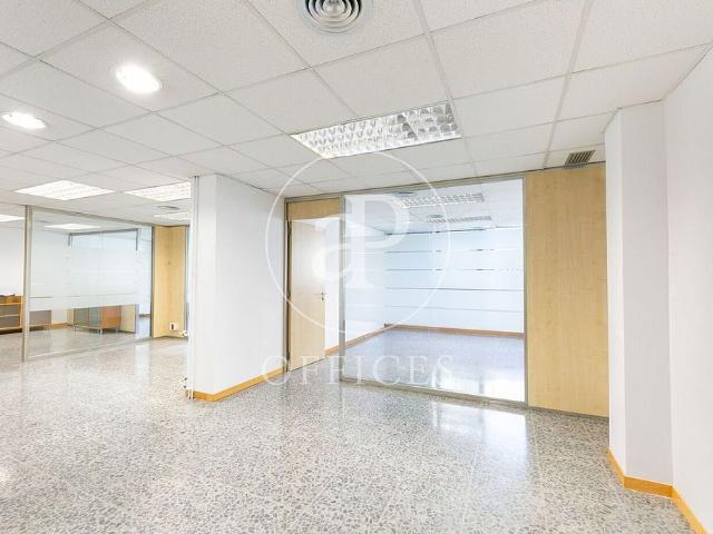 Oficina en alquiler en calle De Tuset, Barcelona, de 170 m² por 2.550