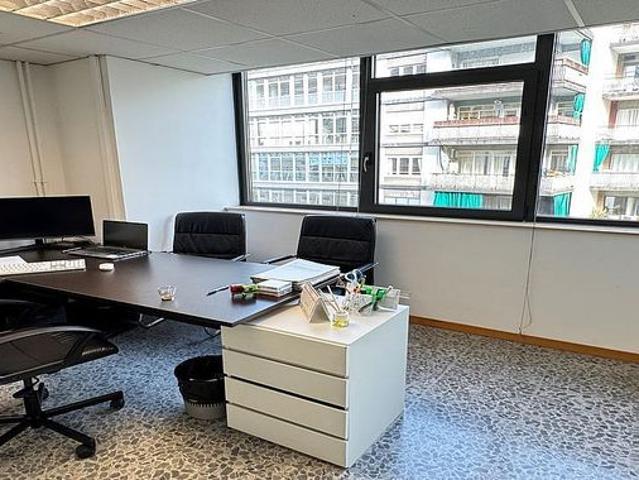 Oficina en alquiler en calle De Tuset, Barcelona, de 170 m² por 2.550