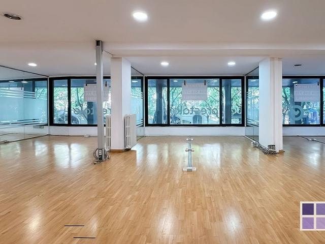 Oficina en alquiler en calle De Tuset, Barcelona, de 181 m² por 2.450