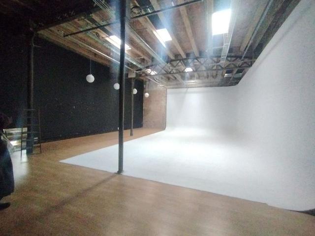 Oficina en alquiler en calle De Tamarit, Barcelona, de 130 m² por 750