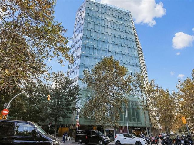 Oficina en alquiler en calle De Tànger, Barcelona, de 2.556 m² por 46.008