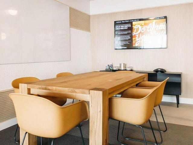 Oficina en alquiler en calle De Tànger, Barcelona, de 30 m² por 4.200