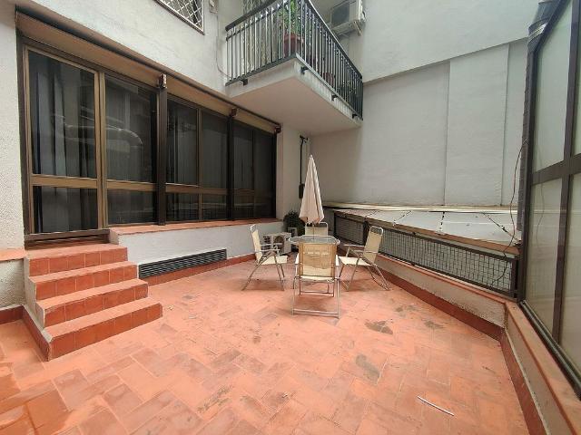 Oficina en alquiler en calle De Teodor Bonaplata, Barcelona, de 137 m² por 1.100