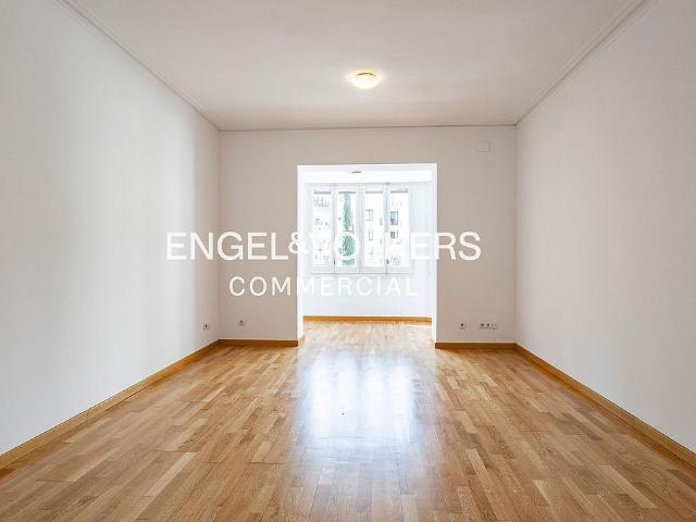 Oficina en alquiler en calle Del Bruc, Barcelona, de 87 m² por 1.350