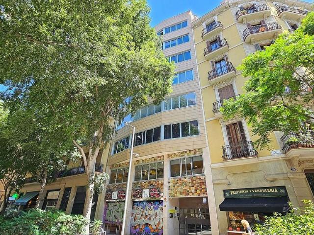 Oficina en alquiler en calle Del Comte Borrell, Barcelona, de 160 m² por 2.000