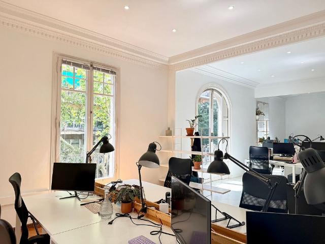Oficina en alquiler en calle Del Consell de Cent, Barcelona, de 11 m² por 265