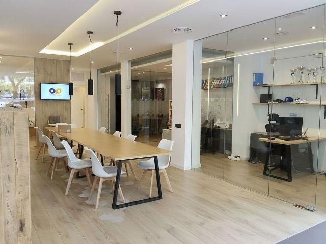 Oficina en alquiler en calle Del Doctor August Pi i Sunyer, Barcelona, de 92 m² por 2.000