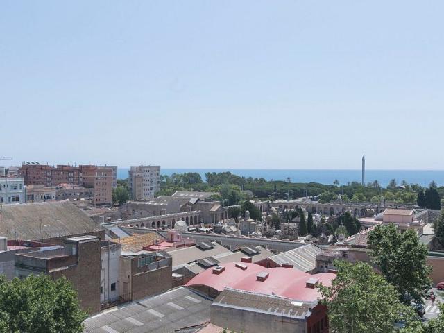 Oficina en alquiler en calle Del Doctor Trueta, Barcelona, de 52 m² por 1.000