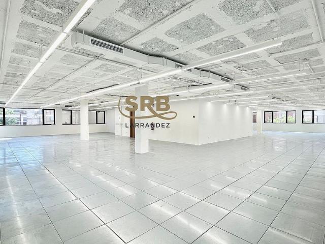 Oficina en alquiler en calle Del Milanesat, Barcelona, de 1.152 m² por 26.496