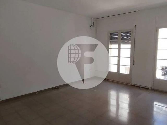 Oficina en alquiler en calle Del Puig Novell, Terrassa, de 66 m² por 490