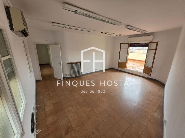 Oficina en alquiler en calle D'ortigosa, Barcelona, de 60 m² por 1.250