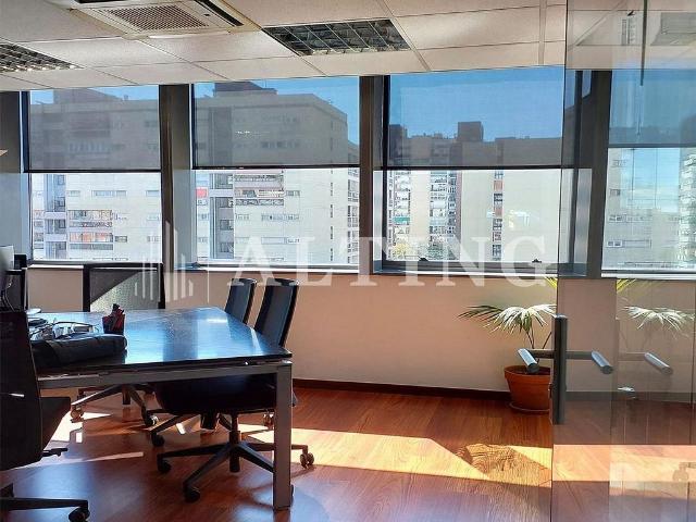 Oficina en alquiler en calle Gran Via de Les Corts Catalanes, Barcelona, de 130 m² por 1.600