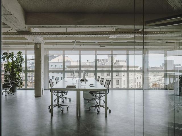 Oficina en alquiler en calle Gran Via de Les Corts Catalanes, Barcelona, de 490 m² por 11.760