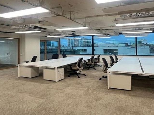 Oficina en alquiler en calle Gran Via de Les Corts Catalanes, Barcelona, de 580 m² por 13.340