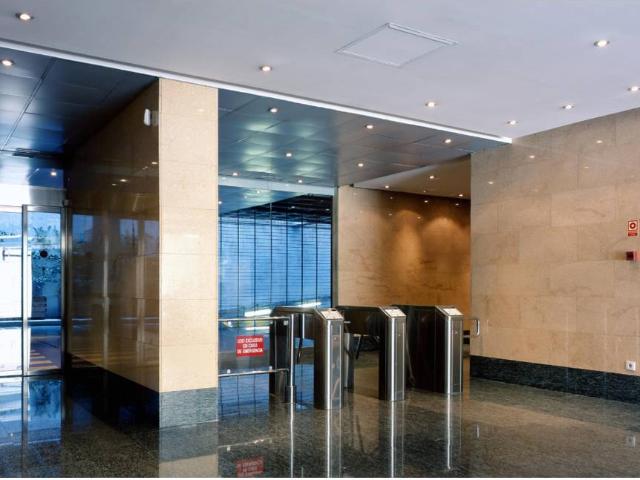 Oficina en alquiler en Castellana