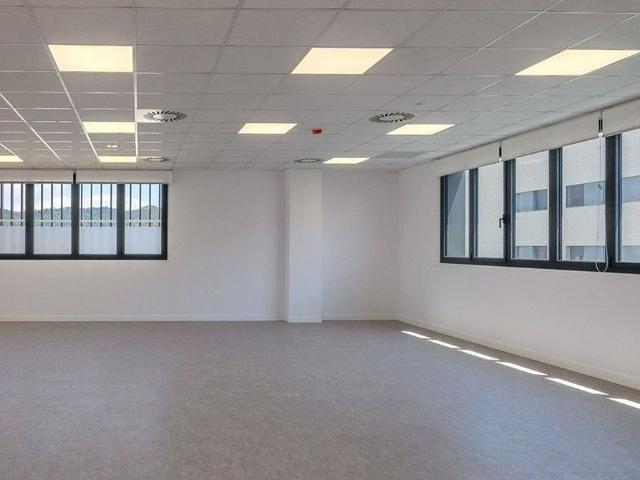 Oficina en alquiler en carretera Reial, Sant Just Desvern, de 115 m² por 1.099