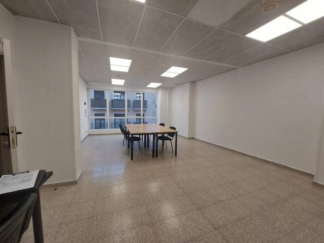 Oficina en Alquiler en Centre
