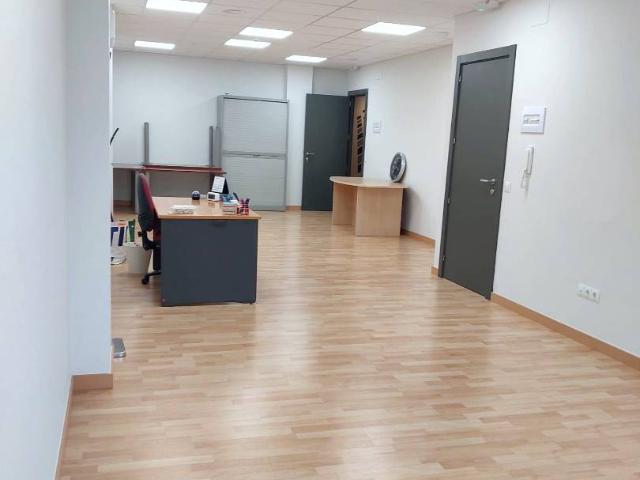 Oficina en Alquiler en Centre