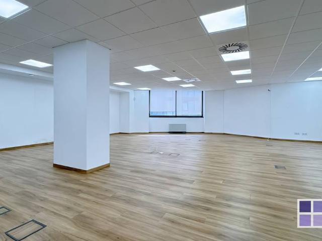 Oficina en Alquiler en Centre