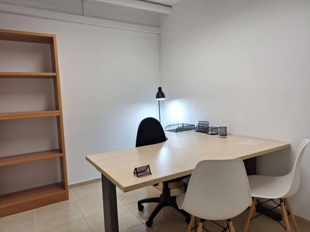 Oficina en Alquiler en Centre