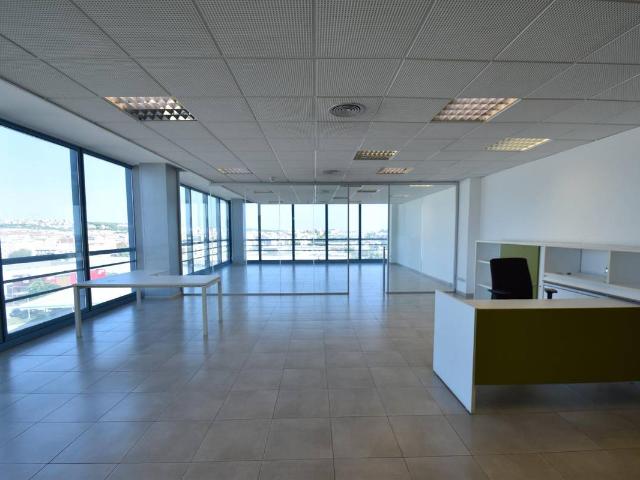Oficina en Alquiler en Centre Vila