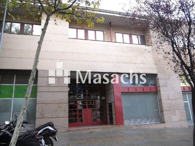 Oficina en alquiler en Cornellà de Llobregat, de 100 m² por 700