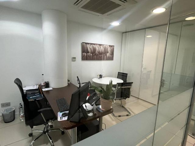 Oficina en Alquiler en Creu Alta