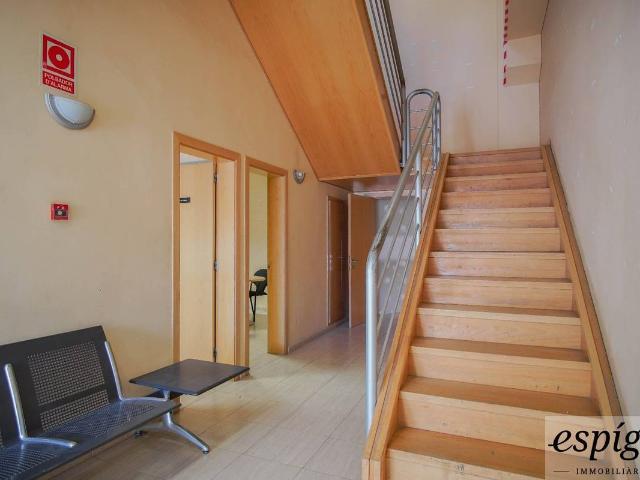 Oficina en Alquiler en Domeny