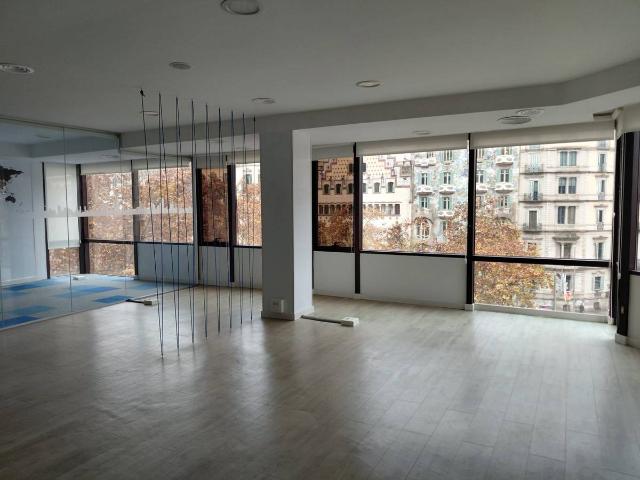 Oficina en Alquiler en Dreta de l'Eixample