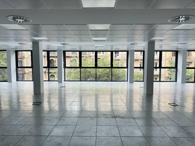 Oficina en Alquiler en Dreta de l'Eixample