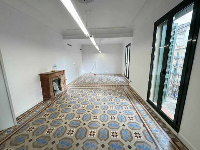 Oficina en Alquiler en Dreta de l'Eixample